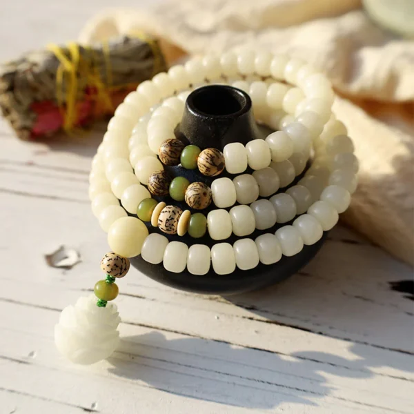 OM MANI PADME HUM CATCHER Lucky and Lustful Reincarnation Yuzuru Bracelet