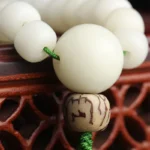OM MANI PADME HUM CATCHER Lucky and Lustful Reincarnation Yuzuru Bracelet